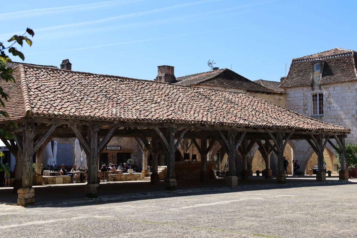 Halle de marché d'un village de Touraine